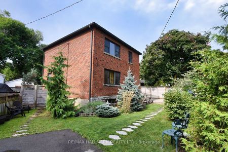 For Lease - 6 Thirty First Street Unit# UPPER, Toronto, Ontario - Photo 2