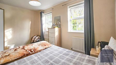 1 bedroom in a house share to rent - Photo 5