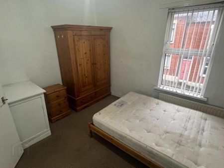 30 Oakley Street, Belfast, BT14 8BL - Photo 3