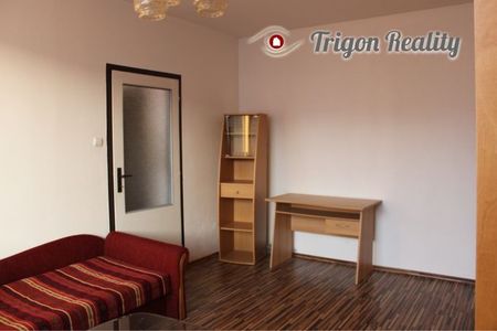 Komárno, Hrnčiarska. 1 IZBOVÝ BYT - Photo 3