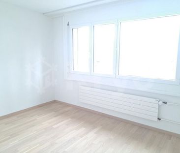 RENOVATED APARTMENT WITH BALCONY AND ELEVATOR - Foto 3