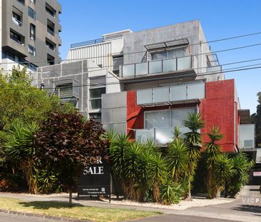 FULLY FURNISHED LIVING IN THE HEART OF BOX HILL - Photo 4