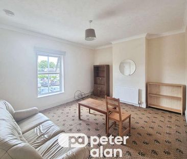 Belle Vue Terrace, NP20 - Photo 1