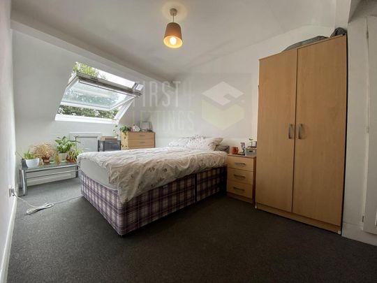 4 bedroom terraced house to rent - Photo 1