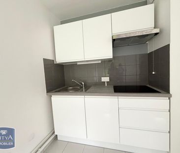 Location Appartement 2 pièces 43m² VALENCIENNES 59300 - Photo 2