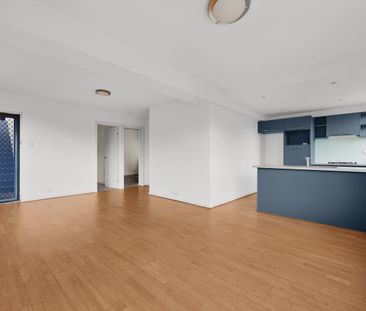 Brilliant Burnett - Photo 1