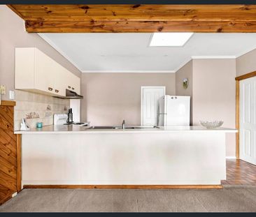 Spacious 3-Bedroom Home for Rent – 6-Month Lease - Photo 6