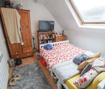 To Rent Christchurch Road, Boscombe, Bournemouth, BH1 £1,300 pcm Te... - Photo 4