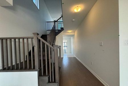 For Lease - 77 Suzuki Street, Barrie, Ontario - Photo 4