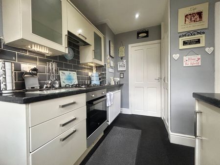 2 Bed Semi-Detached House, Laith Close, LS16 - Photo 2