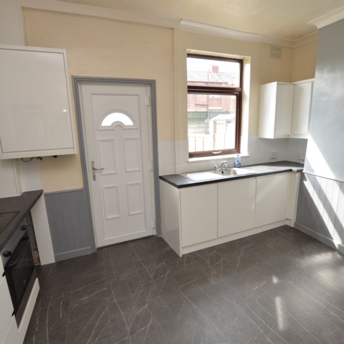 2 Bedroom Terraced House - Photo 1