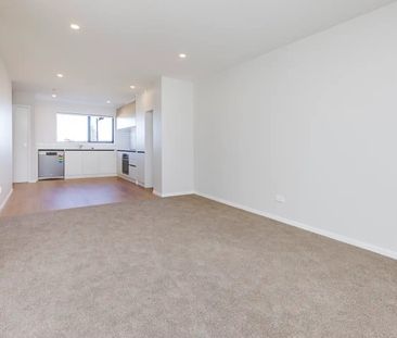 MANGERE BRIDGE, 4 BEDROOMS - Photo 2