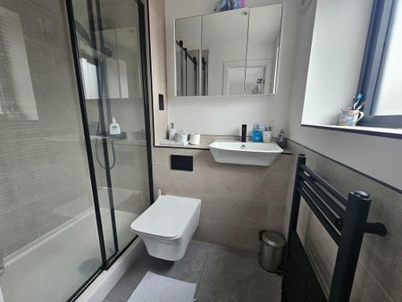 3 bedroom terraced house to rent - Photo 4