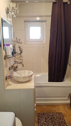 Apartament de inchiriat in Ploiesti, zona Eroilor - Photo 1