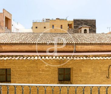 Piso de alquiler en Carrer de Vallseca, La Llotja - Born - Photo 1