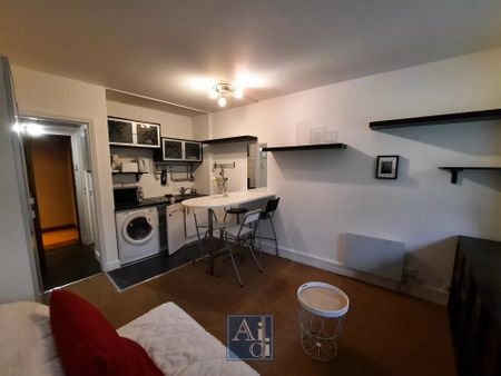 Location Appartement 1 pièce 17m² PARIS 16ème - Photo 4