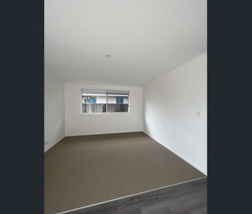 Beautiful Brand New Home! - Photo 6