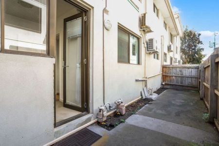 In the Heart of Caulfield - Photo 3