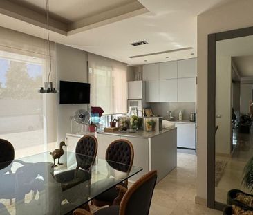 4 bedroom luxury Villa for rent in The Golden Mile, Spain - Photo 4