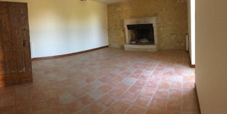 Location Maison 6 pièces 176m² AUCHAY SUR VENDEE 85200 - Photo 5