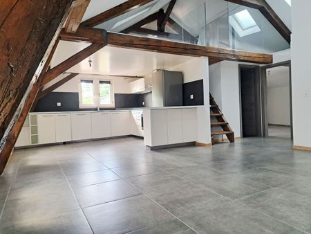 RUE BASSE 38, Appartement de 2.5 pièces avec vaste mezzanine - Photo 3
