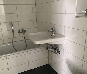 Wunderschöne 3-Zimmer-Wohnung mit Balkon! - Photo 2