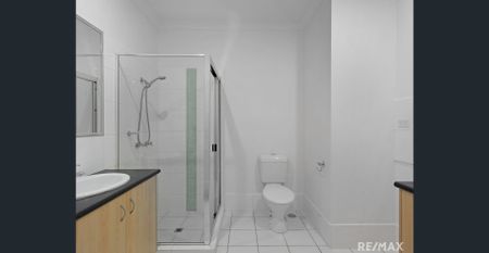 Modern Townhouse Living in a Secure Complex - Photo 2