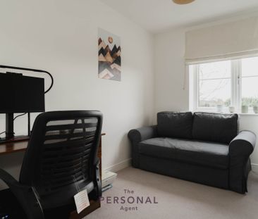 Aurora House Ceres Cresant Epsom Surrey, Epsom - Photo 5