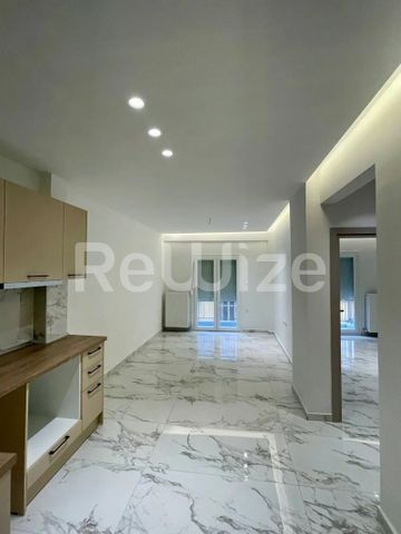 Διαμέρισμα για ενοικίαση - Φάληρο - Ιπποκράτειο, - Photo 2