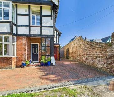 The Green, Southwick, BN42 - Photo 6