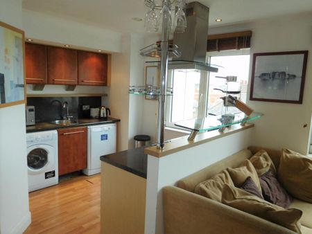 1 bedroom apartment to rent - Photo 2