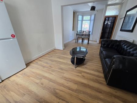 2 Bed Terraced House, Liverpool, L6 - Photo 2