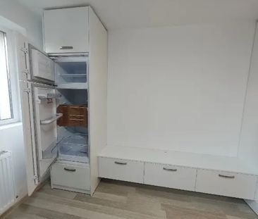 Garsoniera mobilată și utilată Narcisa - Photo 4