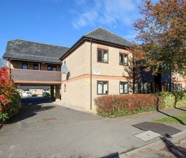 Queens Court, St. Margaret's Square, Cambridge - Photo 4