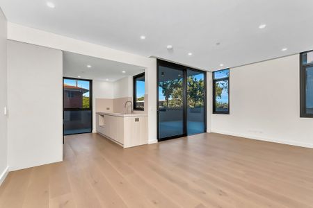 LUXURY APARTMENT LIVING! - Photo 2