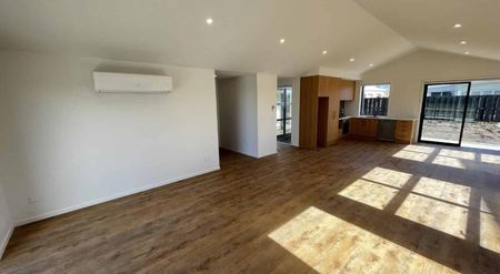 Stunning Home - Photo 4