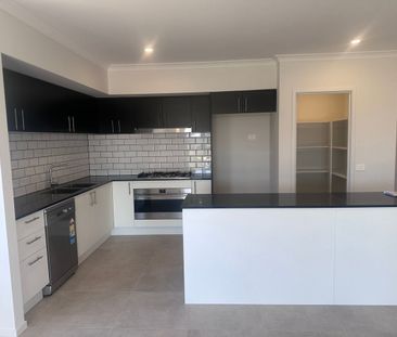 Modern Family Home in Prime Officer Location - Photo 1
