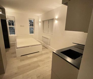 Studio to rent - Photo 1