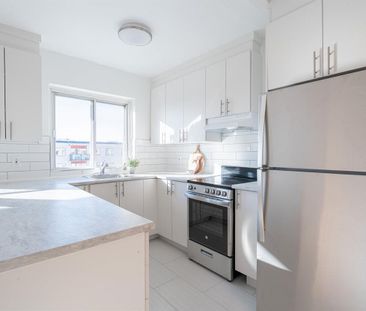 1 Mois Gratuit- Magnifique 4 1/2 (2 Chambres) - Près Du REM Montpel... - Photo 1