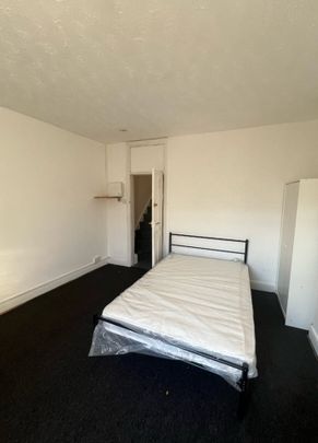 Room in a Shared House, Leagrave Road, LU3 - Photo 1