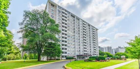 4415 Bathurst Street - Photo 2