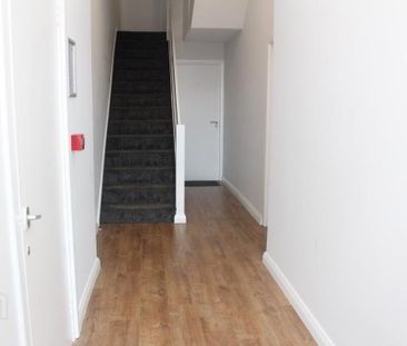 Flat 2 8, Kinnegar Drive, Holywood, BT18 9JQ - Photo 5