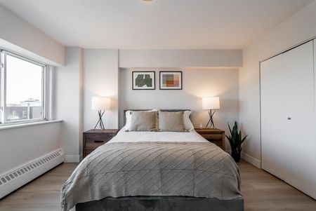 5311 Sherbrooke Ouest, Montréal, QC - Photo 3
