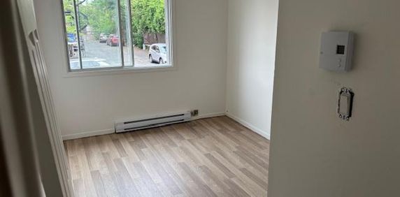 Montréal nord 4 1/2 libre 1er novembre $1350/mois - Photo 2