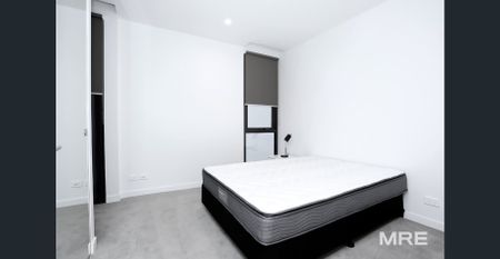 Luxury townhouse in the heart of Doncaster - Photo 3