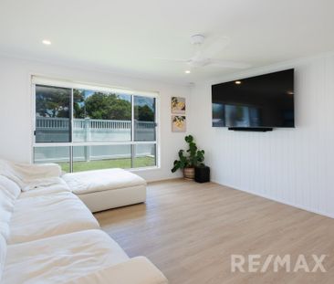 21 Cumberland Drive, Varsity Lakes QLD 4227 - House For Rent | Domain - Photo 1