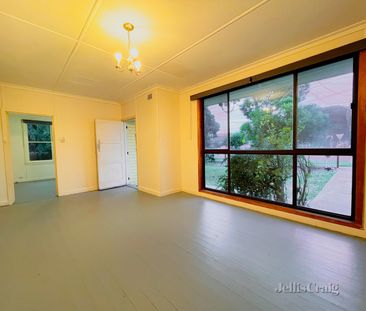 82 Darnley Street, Braybrook - Photo 4