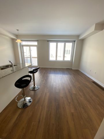 For Lease - 110 Molozzi Street, Erin, Ontario - Photo 2