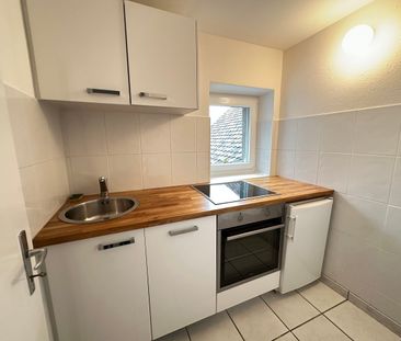 Charming penthouse well located in the old town - Foto 3