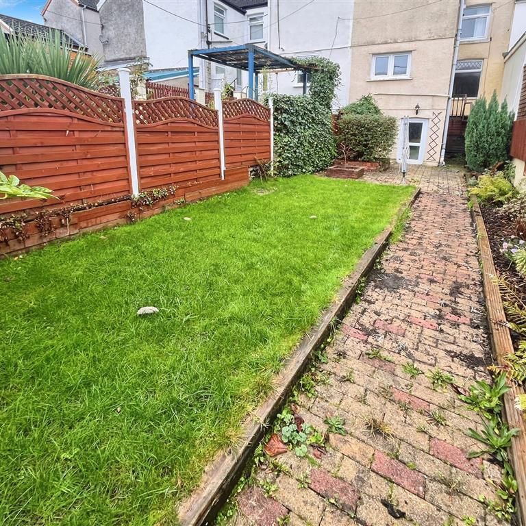 Bethel Street, PONTYPRIDD - Photo 1